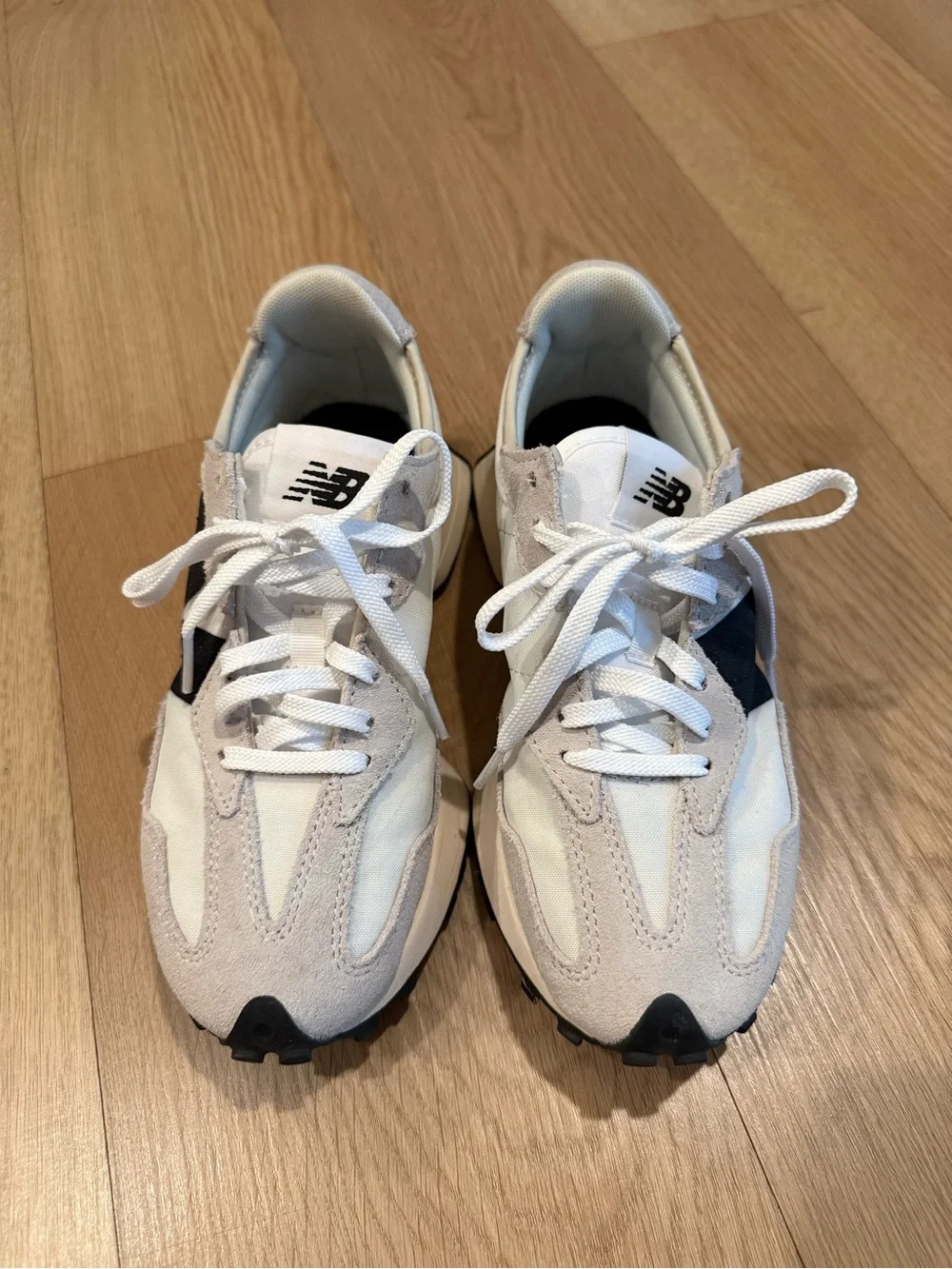 New Balance 327 Black and White Sneakers